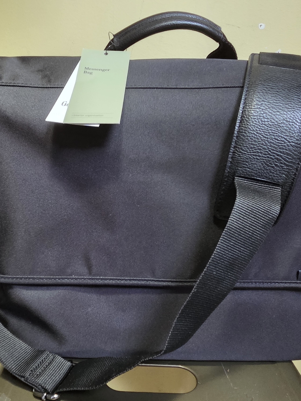 Men's Or Womens Black Messenger Bag - Classic Work & Travel Carry